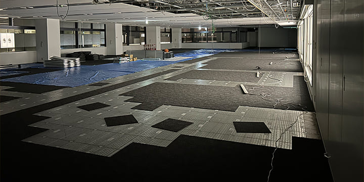 スミダシのフロア