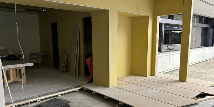 小部屋ができた工事の様子の写真