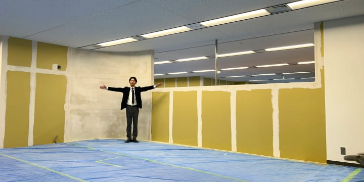 リフレッシュスペース予定地と人事部の大湯